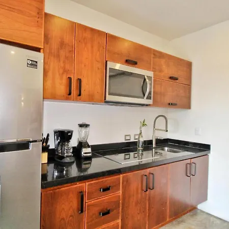 Guest house In Studio - Luxury Suites La Veleta *