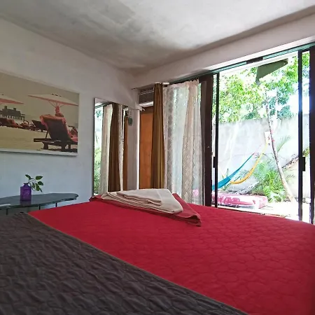 Guest house Primitive Selfcheck-in Adults Only 2*