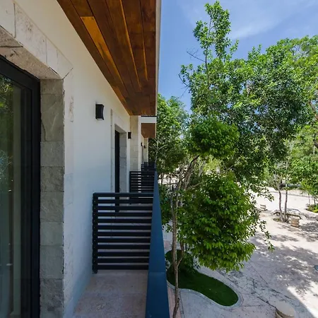 Naay Curamoria Collection Tulum