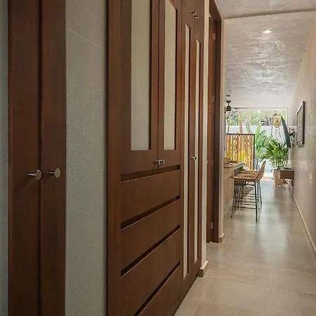 Premium With Direct Pool Access Near Calle 7