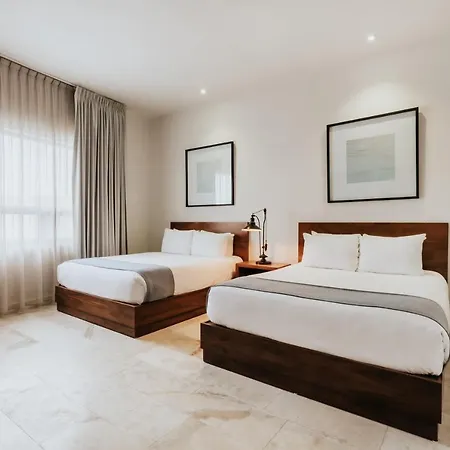 The Strabon 4*