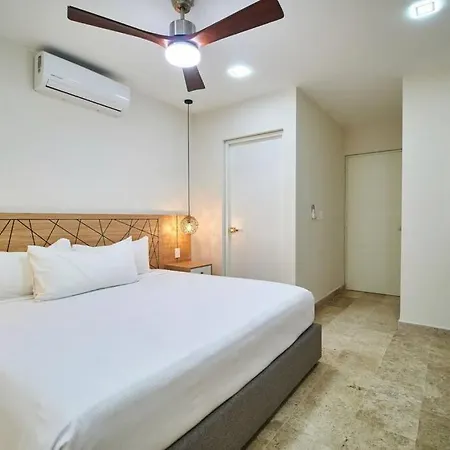 Apartment Sherlock - Swim Up & Gym & Club Access
