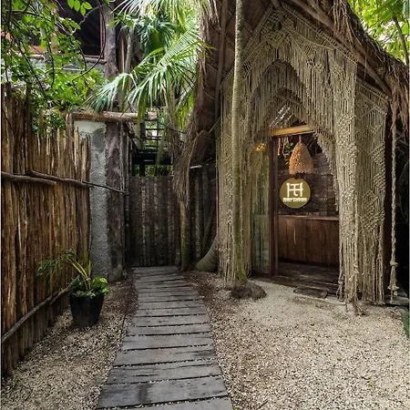 Hidden Treehouse Eco-hotel Tulum