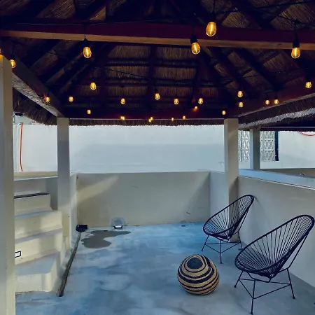 Taanah Hotel