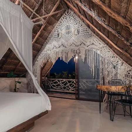Hidden Treehouse Eco-hotel
