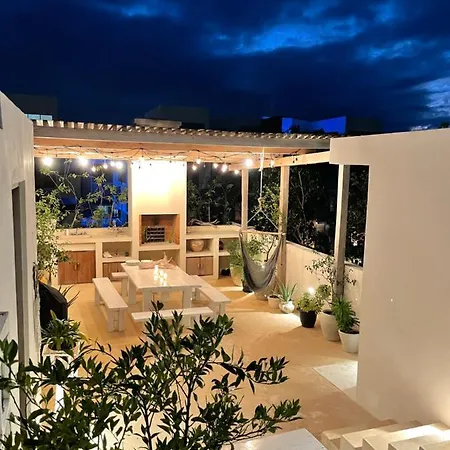 Ca'lalily Aparthotel