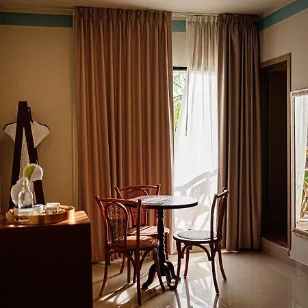 Hotel Caribena