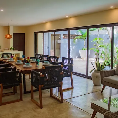 Mayas Villa *