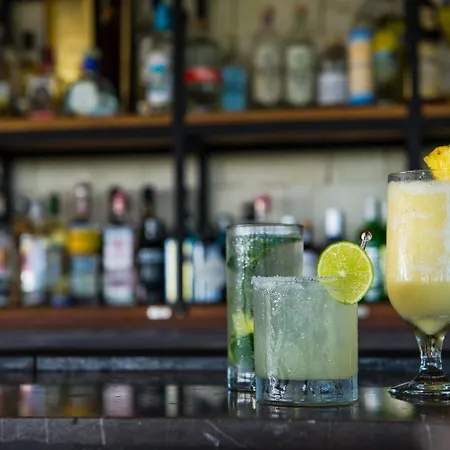 Naay Curamoria Collection 4*
