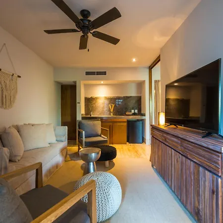 Aluna 5* Tulum