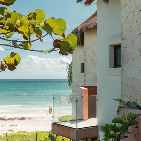 Tago By G Hotel 5*