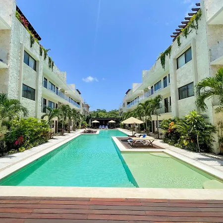 Apartment And Penthouse Blue Luxury Kukulkan