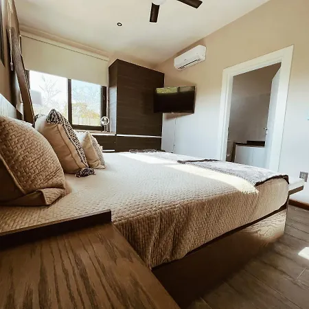 Tulum Retreat 2Br 2.5Ba W/ Rooftop Pool * Tulum