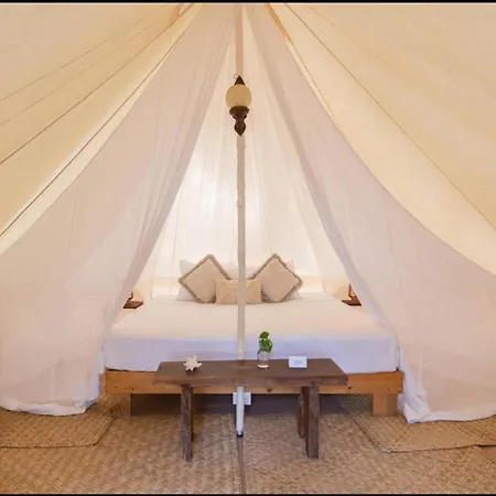 Cinco Hotel