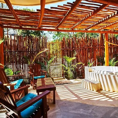 Aparthotel Puerta Zama - Luxury *