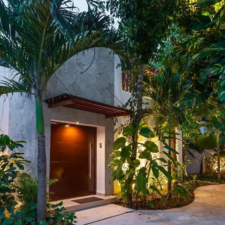 Holiday home Bonita, Private Pool, Jacuzzi, Concierge