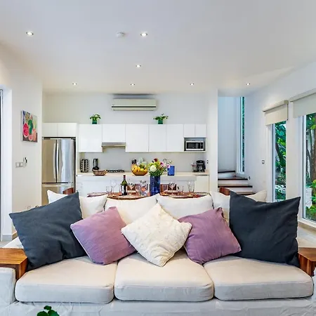 Holiday home Bonita, Private Pool, Jacuzzi, Concierge