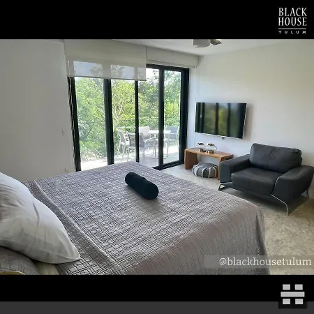 Black House Apartahotel Tulum