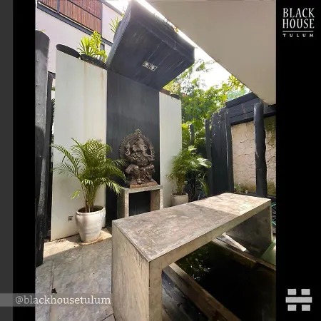 Black House Aparthotel Tulum