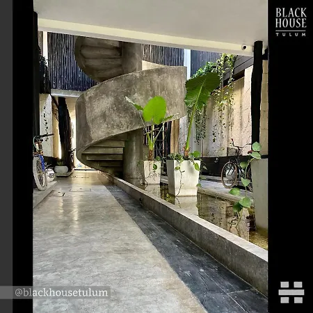 Black House Tulum
