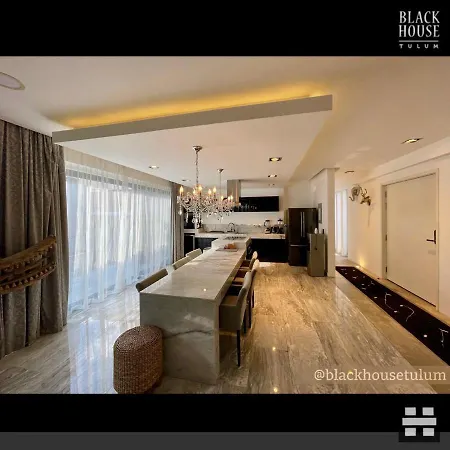 Black House