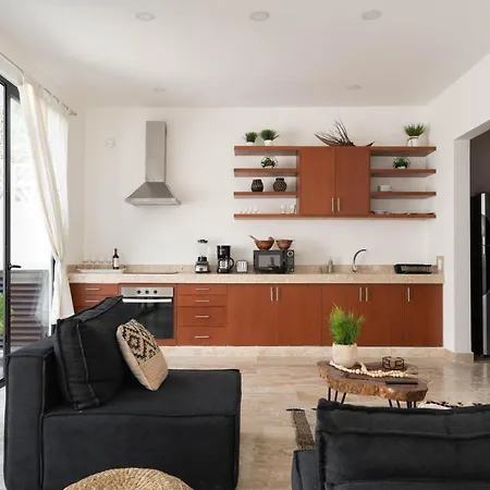 Apartment Cozy 3 Bedrooms Townhome-centrally Located-gated-wifi