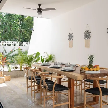 Apartment Cozy 3 Bedrooms Townhome-centrally Located-gated-wifi