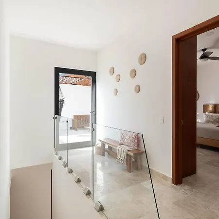 Cozy 3 Bedrooms Townhome-centrally Located-gated-wifi *