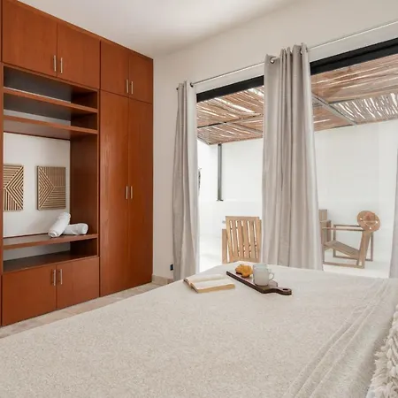 Apartment Cozy 3 Bedrooms Townhome-centrally Located-gated-wifi