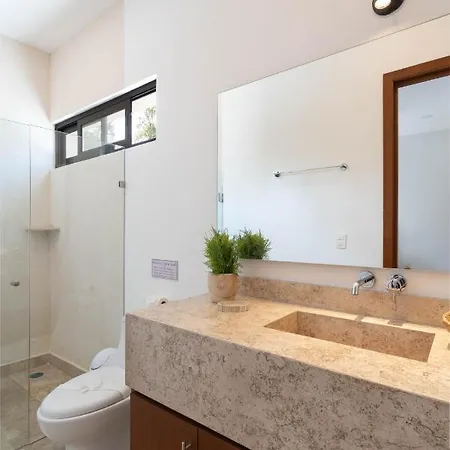 Apartment Cozy 3 Bedrooms Townhome-centrally Located-gated-wifi *