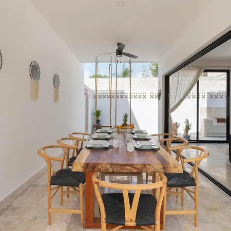 Cozy 3 Bedrooms Townhome-centrally Located-gated-wifi Apartment *