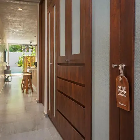Chic With Swim-up Pool Access Tulum