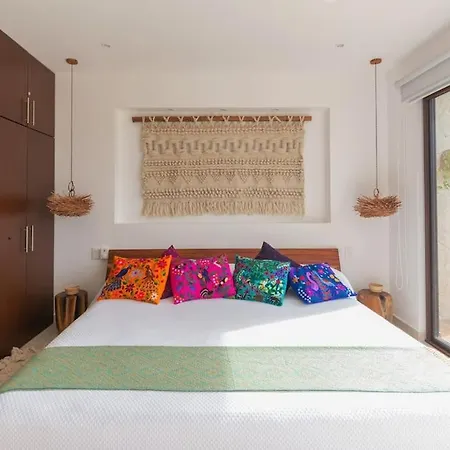 Zaazil, Jungle View & Great Pool 100mb Fiber Wifi! *