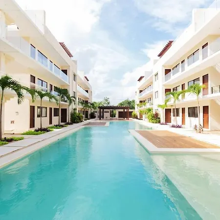 Zaazil, Jungle View & Great Pool 100mb Fiber Wifi! *