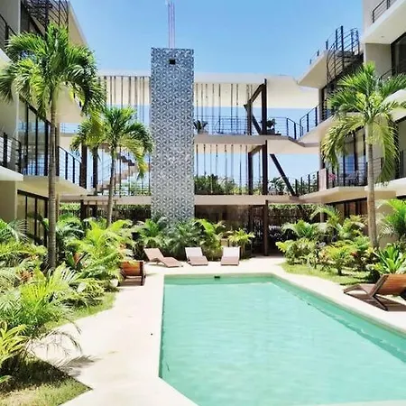 306 Amena 1br Penthouse W/ Gym & Private Pool/rooftop Apartment