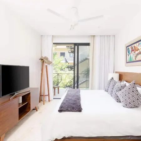 Discover The Magic Of ! Spectacular In Ki For 6 Travelers! By Yeah Hotel