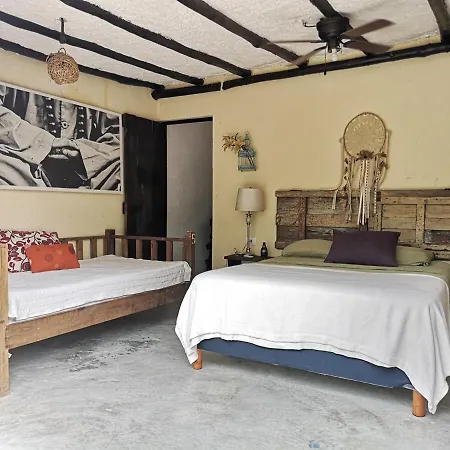 Primitive Selfcheck-in Adults Only Tulum