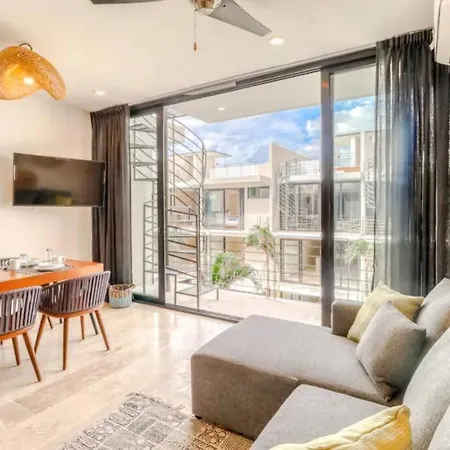 Apartment 306 Amena 1br Penthouse W/ Gym & Private Pool/rooftop