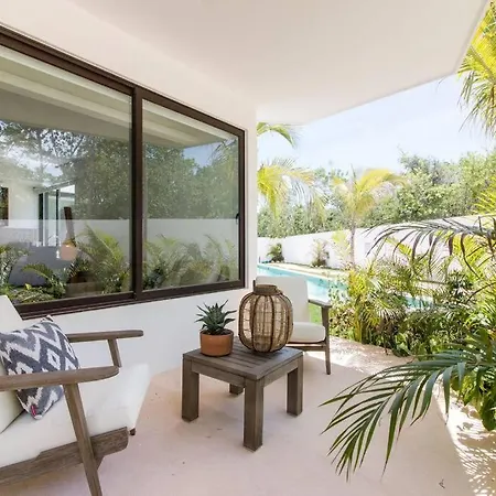 Neem 31 Comfortable, Luxury 10 Min To The