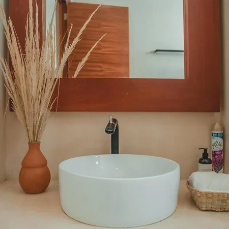 Stylish & Luxury Penthouse & Apartment, Private Pool, Private Hot Tub, Terrace And Roof At Jungle Apartment *