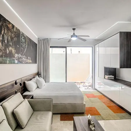 Hotel Moonlight 002 At Aldea Zama *
