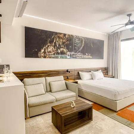 Hotel Moonlight 002 At Aldea Zama