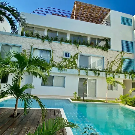 Rosa Azul Apartahotel