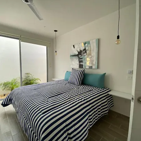 Rosa Azul Apartahotel 4*