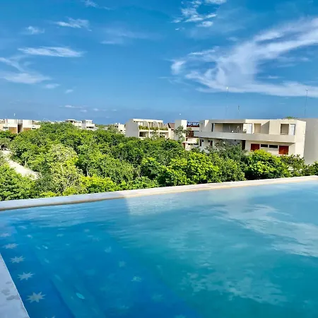 Rosa Azul Tulum