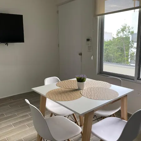 Rosa Azul Apartahotel