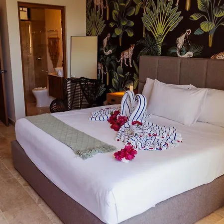 2br With Fast Wifi Free Bikes, Rooftop, Pool, And Gym *