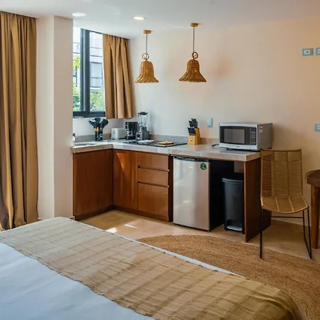 Hotel The Waves By Experience 4*
