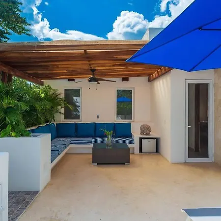 Villa Luxury Private 3bed Villa, Garden, Pool,security