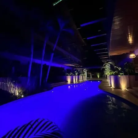 Menesse By Andiani Travel Apartment *